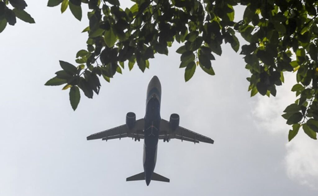 Flight ticket booking: सिर्फ 150 रुपये में हवाई सफ़र का सपना करें पूरा, इन 22 रूट्स पर टिकट सबसे सस्ता