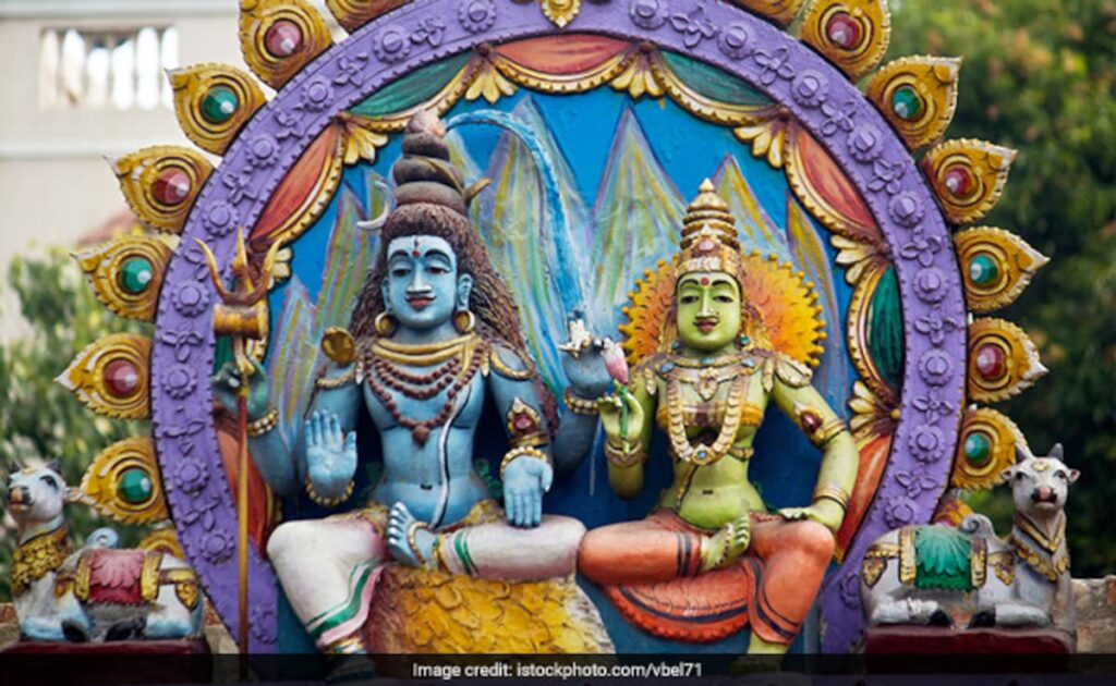 हरतालिका तीज का व्रत रखने से पहले ये 10 नियम जरूर जानें, फिर सफल होगा उपवास, मिलेगा आशीर्वाद