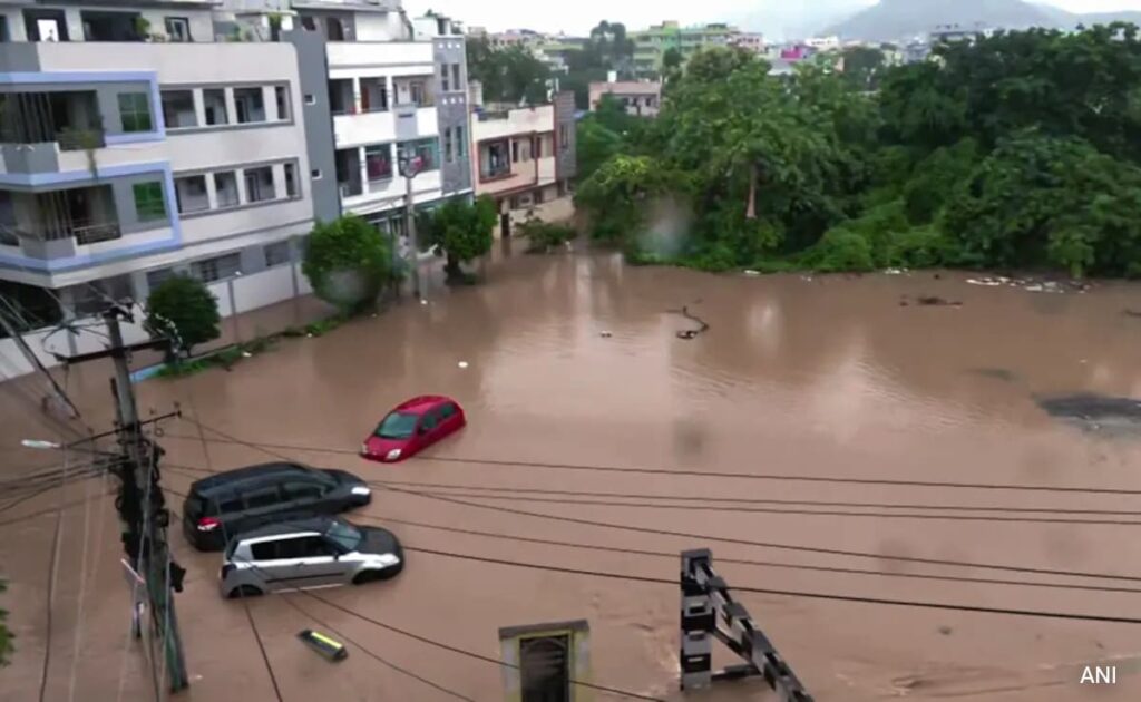 देश के इन राज्‍यों के लिए imd का भारी बारिश का अनुमान, जानें आपके यहां का मौसम का हाल