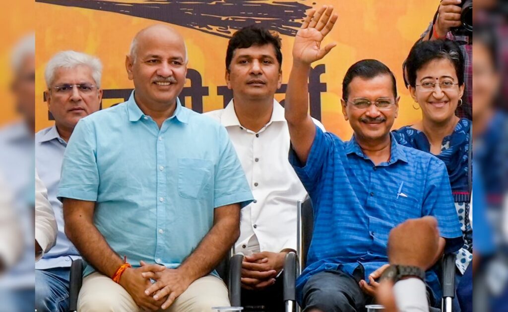 30 मिनट में दिल्‍ली का Cm हुआ फाइनल, Aap विधायक दल की बैठक में क्‍या क्‍या हुआ, इनसाइड स्‍टोरी