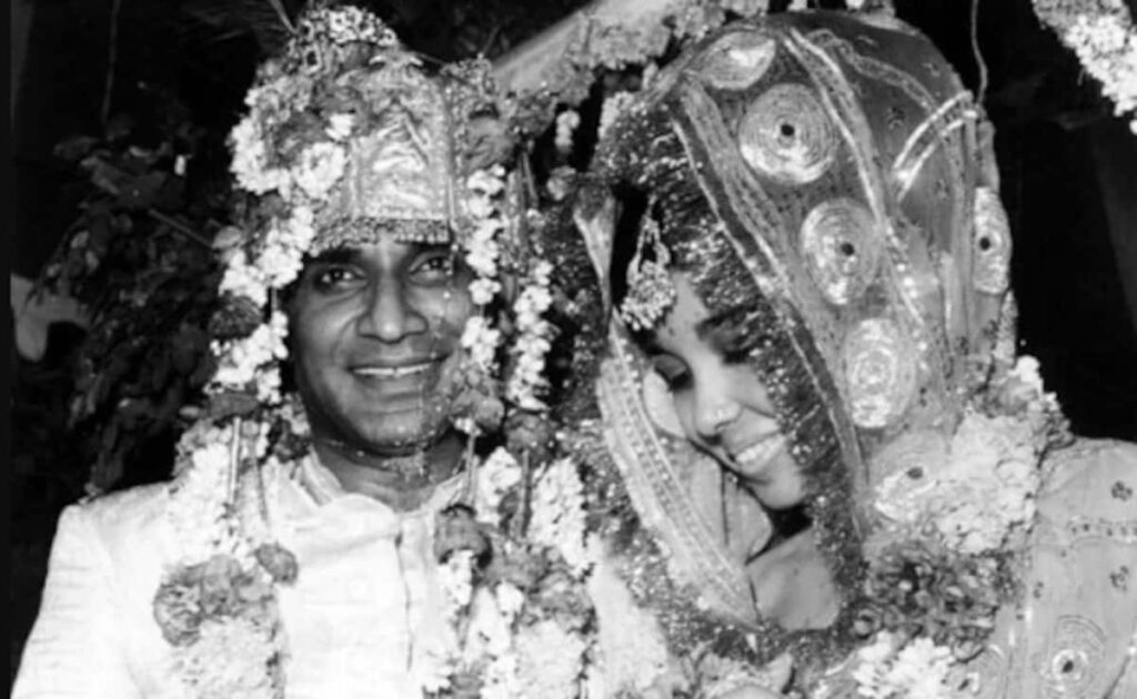 शशि कपूर ने पहनाया सेहरा, तो दुल्हन को लेकर आईं सिमी ग्रेवाल, यश चोपड़ा की शादी का 54 साल पुराना वीडियो वायरल