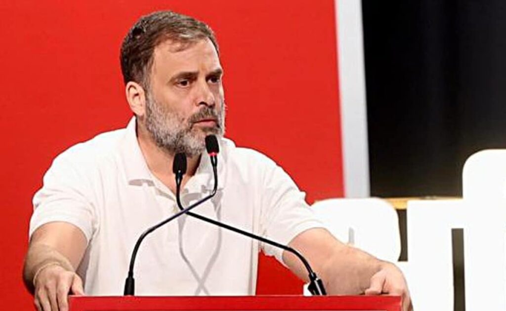 'संसाधनों पर पहला हक आदिवासियों का...', राहुल गांधी ने झारखंड में किया चुनावी शंखनाद