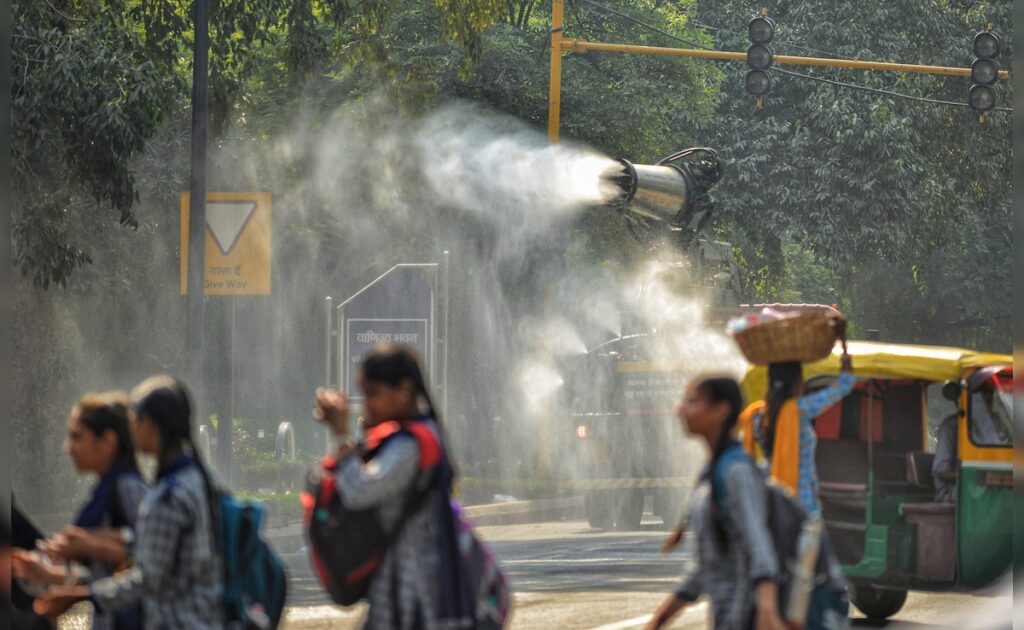 प्रदूषण की मार से दिल्ली बेहाल, हवा की गुणवत्ता आज भी बेहद खराब; Aqi 271 के पार