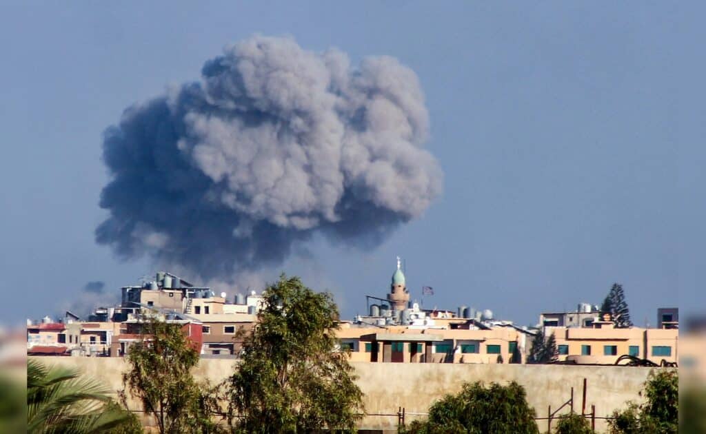 Israel Iran Live Updates: हम पलटवार के लिए तैयार, इजरायल के हमले के बाद ईरान : ईरान न्यूज एजेंसी