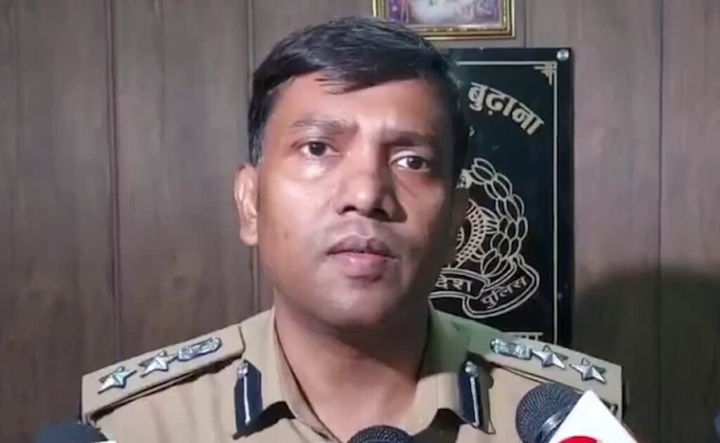 मुजफ्फरनगर में धार्मिक टिप्पणी मामला : बुढ़ाना में भीड़ का हंगामा, पुलिस ने 700 लोगों के खिलाफ मामला किया दर्ज