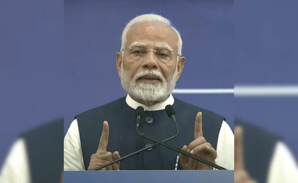 पीएम मोदी ने गुजरात में C 295 विमान फैसिलिटी का उद्घाटन किया, रतन टाटा को भी किया याद
