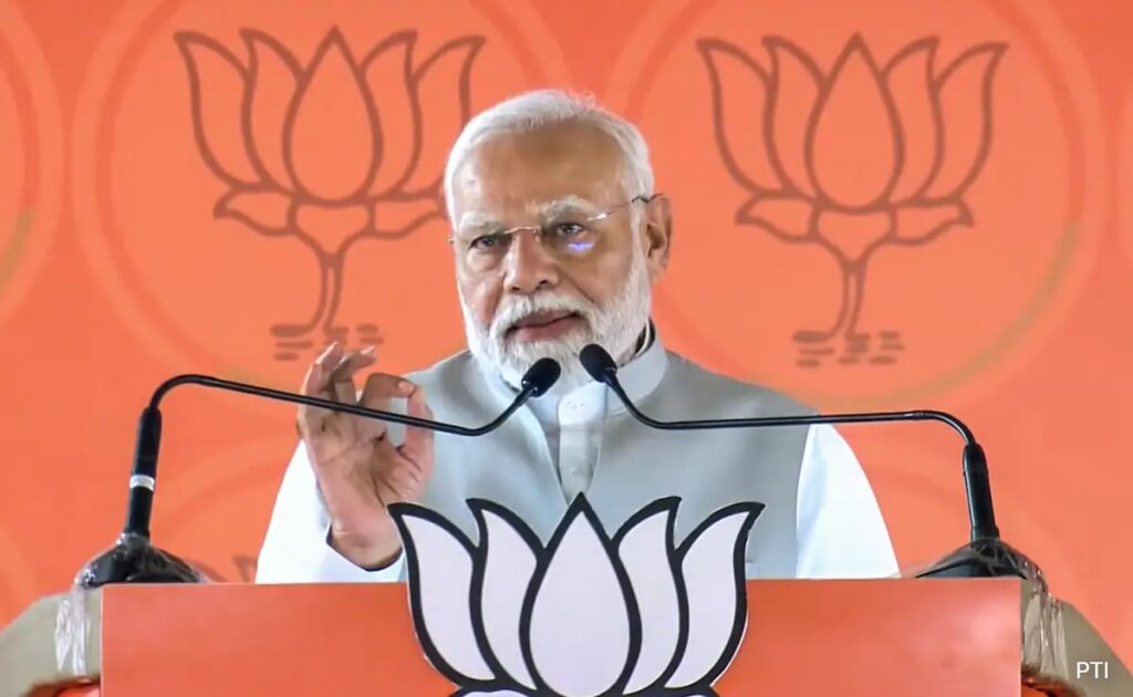 कुछ लोग संभाजी महाराज के हत्यारे में अपना मसीहा देखते हैं : महाराष्ट्र के रण में Pm मोदी