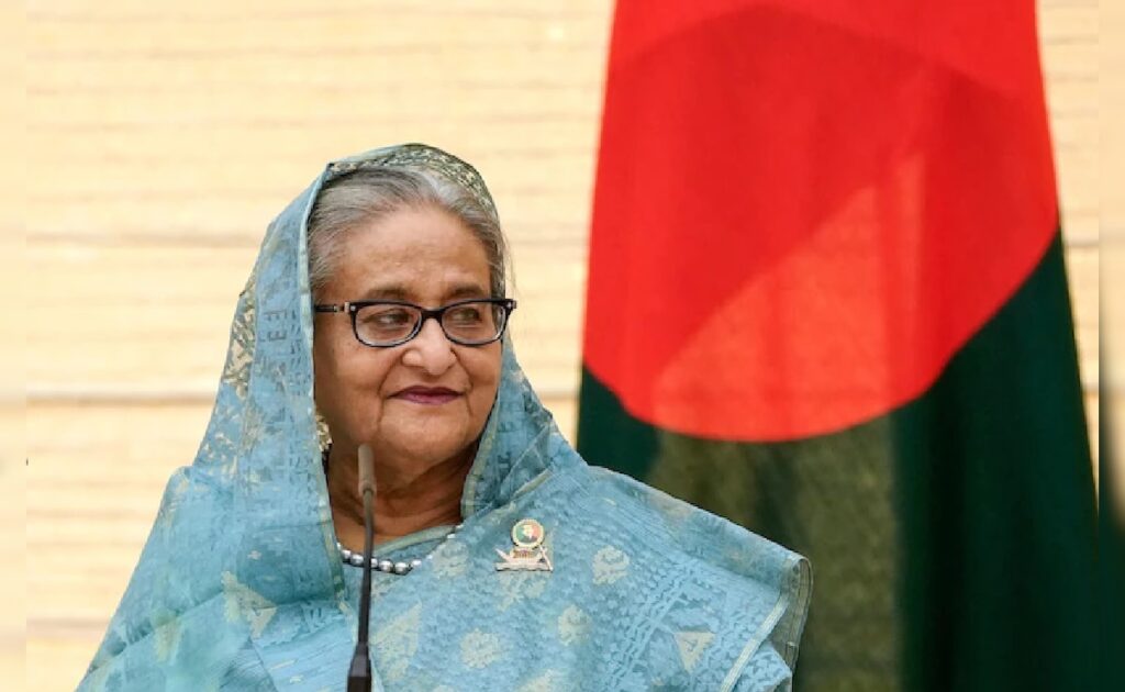 बांग्लादेश में हिंदू पुजारी को गलत तरीके से किया अरेस्ट: चिन्मय दास के बचाव में उतरीं शेख हसीना