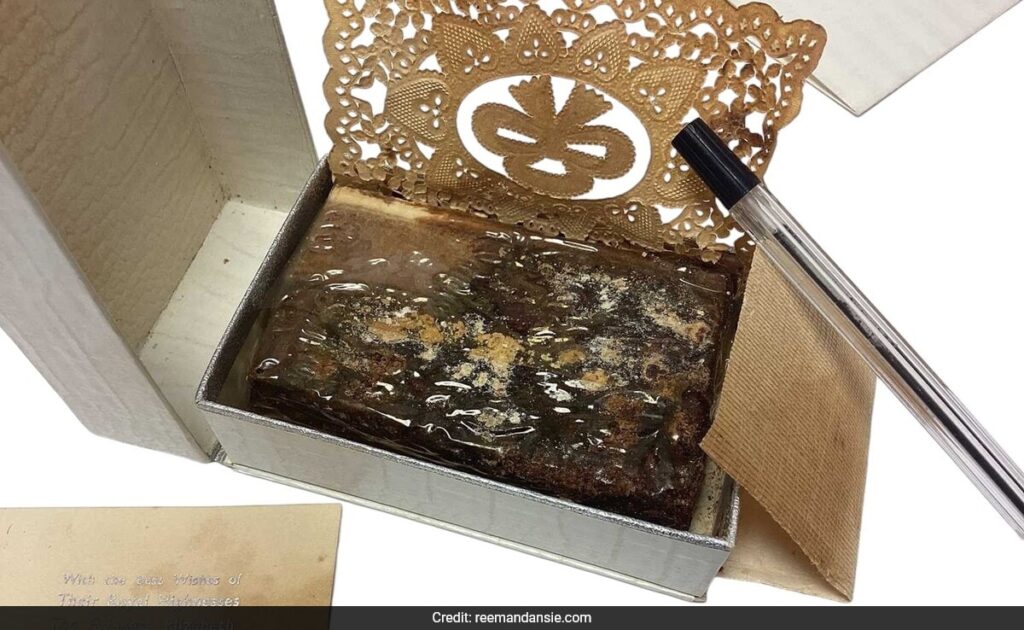 एलिजाबेथ और प्रिंस की शादी में कटा था केक, 77 साल बाद Cake का एक टुकड़ा इतने लाख में हुआ नीलाम