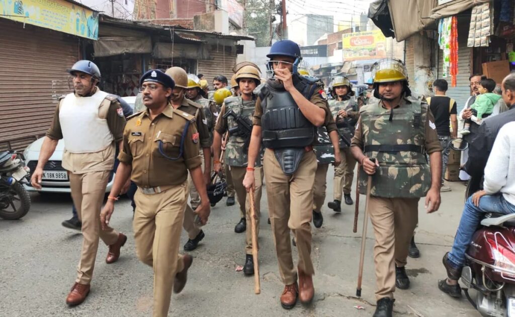 संभल में हिंसा भड़काने के पीछे सपा सांसद के पिता का भी हाथ? हो सकती है गिरफ्तारी