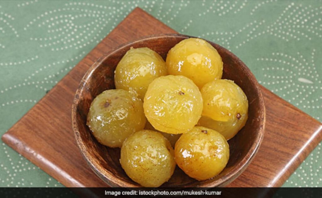 Amla Murabba Recipe: बिना गुड़ या शक्कर के बनाएं रसीला आंवले का मुरब्बा, बस दस मिनट में बनकर होगा तैयार, फॉलो करें ये रेसिपी