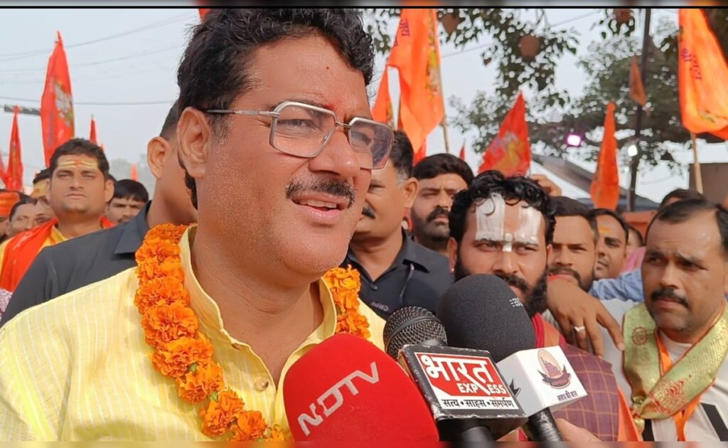 पहले राम भक्त हूं, राम ही हमारा उद्धार करेंगे...; अयोध्या में मंदिर दर्शन के बाद सपा विधायक राकेश प्रताप सिंह