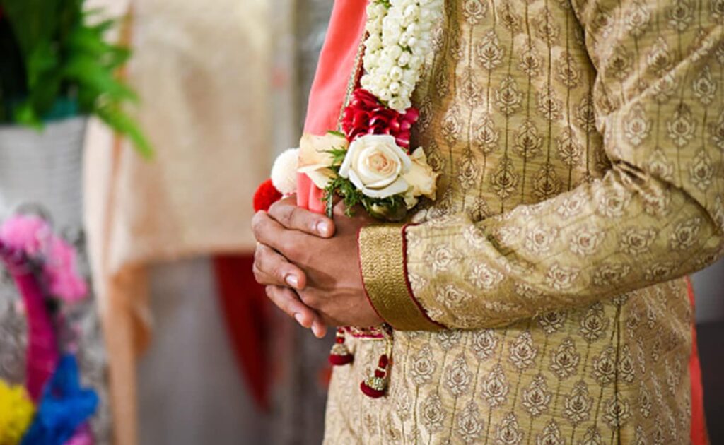 इंस्‍टाग्राम पर इश्‍क, 3 साल में परवान चढ़ा प्‍यार... दुबई से बारात लेकर पहुंचा दूल्‍हा तो दुल्‍हन मिली गायब