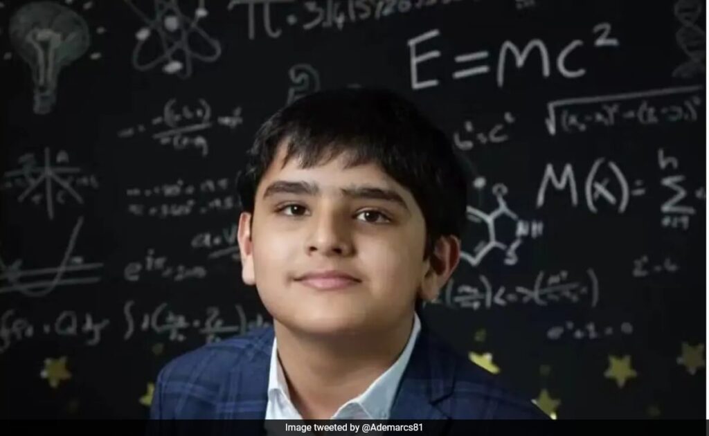 आइंस्टीन और स्टीफन हॉकिंग से भी अधिक है इस 10 साल के बच्चे का Iq, कंप्यूटर से भी तेज चलता है दिमाग, कर चुका है ये कारनामे