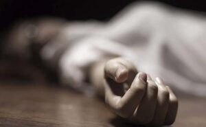 suicide in pratapgarh
