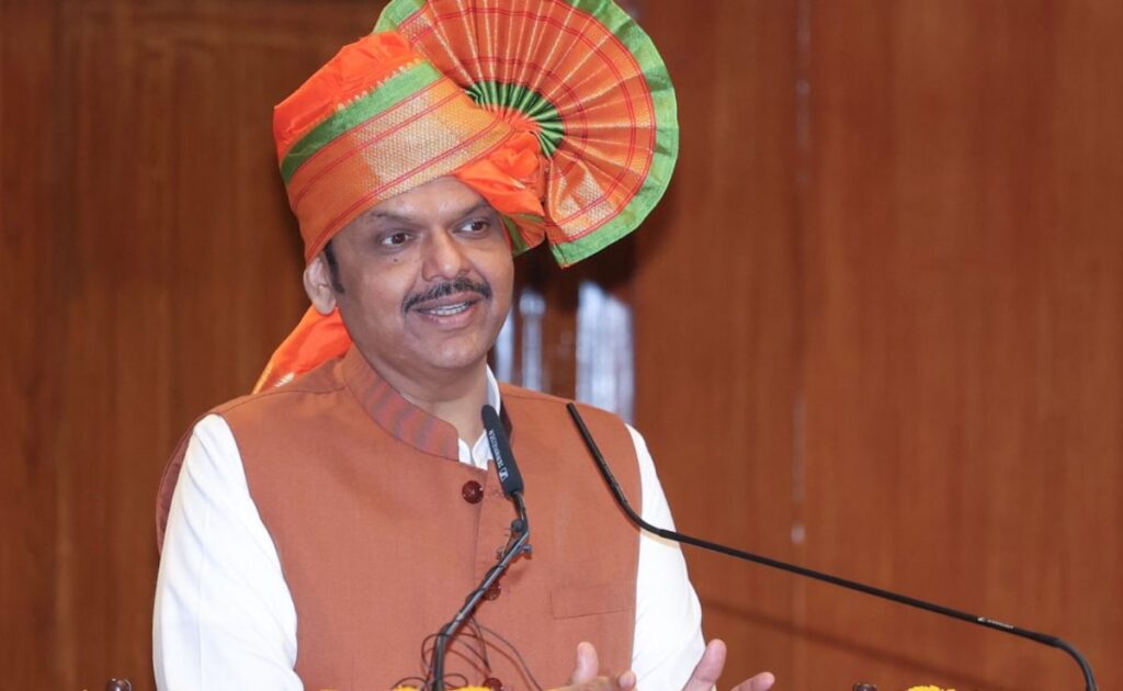 देवेंद्र फडणवीस को तीसरी बार क्‍यों मिली मुख्‍यमंत्री की कुर्सी? जानें वो 7 कारण