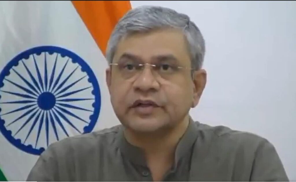 रेलवे में बंपर वैकेंसी, 58 हजार से अधिक पदों पर चल रही भर्ती, रेल मंत्री वैष्णव ने बताया 