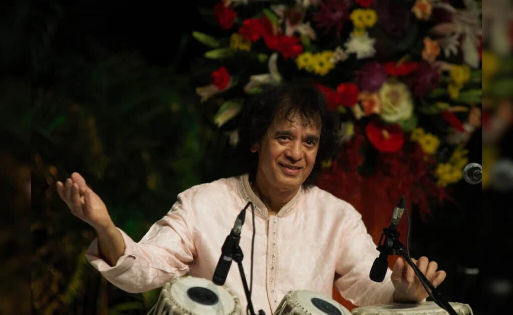 ताज महल के सामने फैमिली के साथ बचपन में यूं नजर आए थे उस्ताद जाकिर हुसैन, इस ताज से जुड़ गई उनकी पहचान