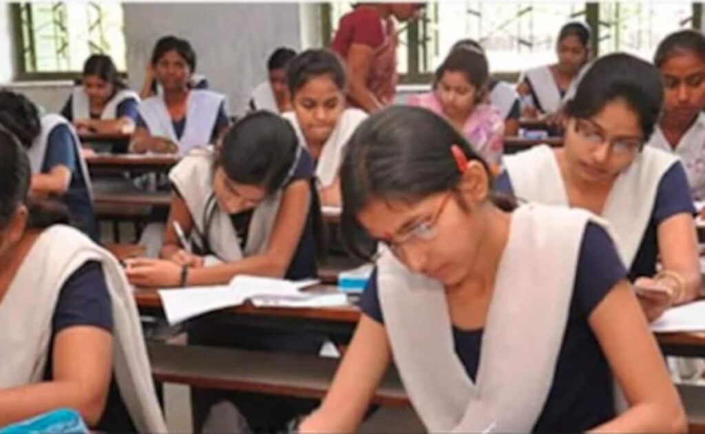 Up Board Model Papers 2025: यूपी बोर्ड परीक्षा के लिए मॉडल पेपर जारी, कक्षा 10वीं, 12वीं के स्टूडेंट करें डाउनलोड