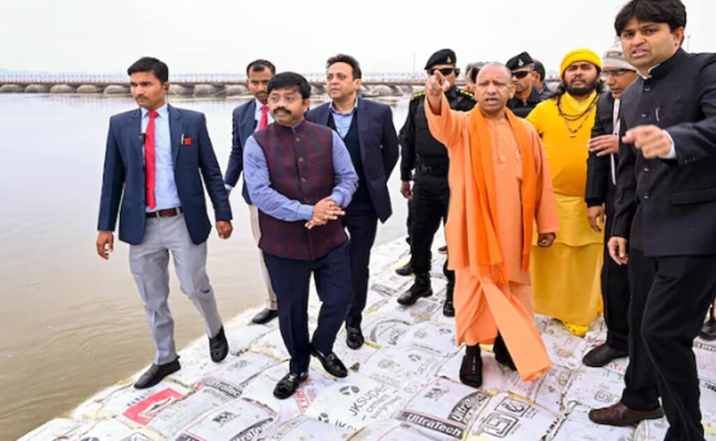 योगी कैबिनेट का आज महाकुंभ स्‍नान, हो सकते हैं कई बड़े ऐलान