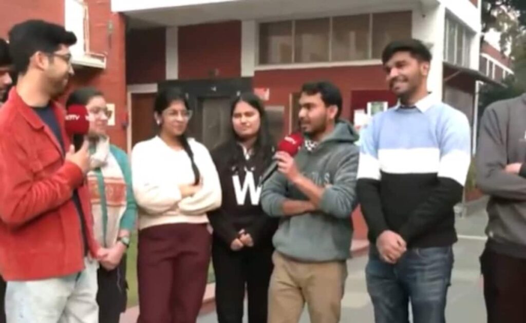 दिल्‍ली विधानसभा चुनाव: सीएम के चेहरे को लेकर क्‍या सोचते हैं युवा?