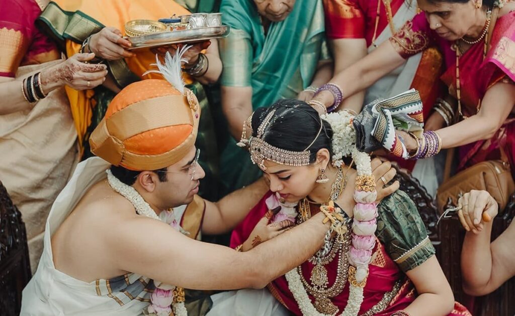 कौन हैं शिवश्री स्कंदप्रसाद, जिन्होंने की भाजपा सांसद तेजस्वी सूर्या से शादी, ऐश्वर्या राय से है कनेक्शन! 