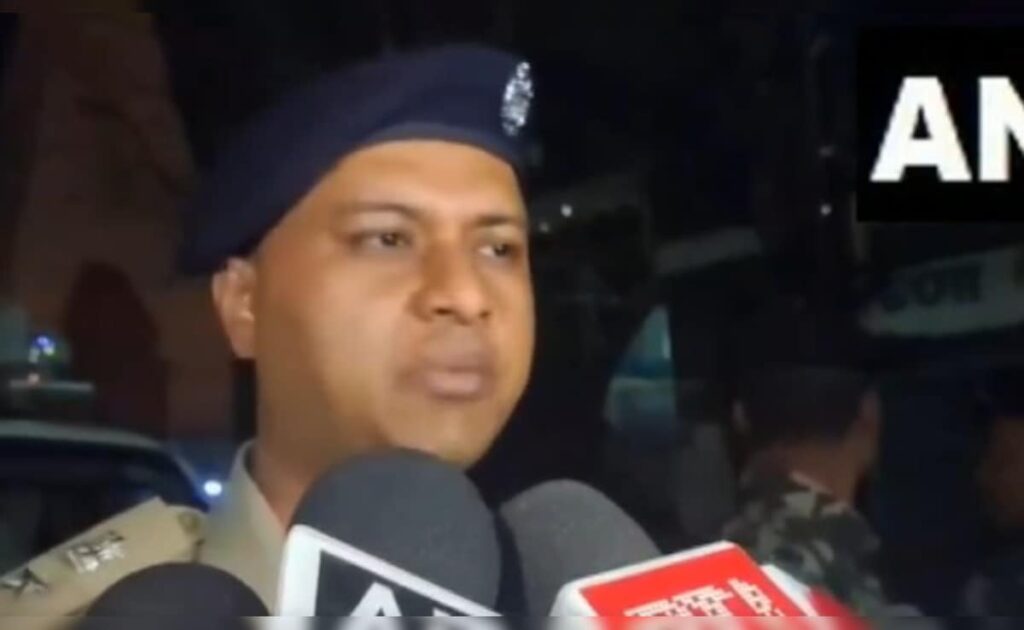 बिहार : जहानाबाद में मटका फोड़ने के दौरान विवाद, ईंट लगने से पुलिसकर्मी घायल