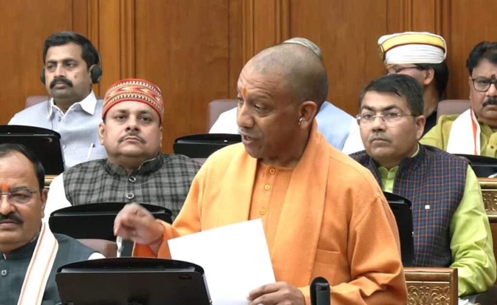उस कमबख्त को यूपी भेज दो, इलाज हम करवा देंगे, योगी का अबू आजमी पर बड़ा हमला
