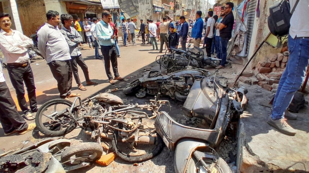नागपुर हिंसा में बड़ा एक्शन: देशद्रोह के आरोप में यूट्यूबर गिरफ्तार, 190 भड़काऊ पोस्ट हटाई गईं