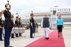 PM Modi in Paris with Elizabeth